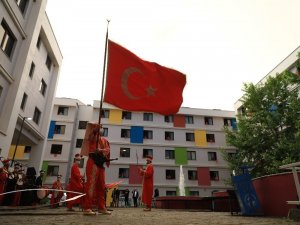 Karantinadaki Vatandaşlara Mehteran Sürprizi