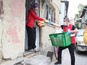 Afyonkarahisar’da Ekmekler Evlere Kadar Ulaştırıldı