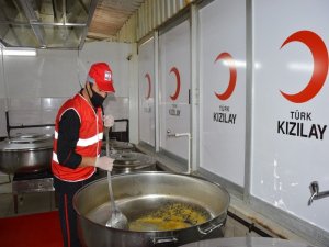 Kızılay Ramazan’da Yardımlarıyla Binlerce İnsana El Uzattı