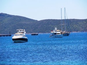 Denizde Milyon Dolarlık Bayram Keyfi