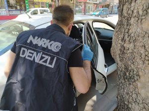 Uyuşturucu Ve Tüfeği Yakalatacağını Anlayınca Yaya Olarak Kaçmaya Çalıştı