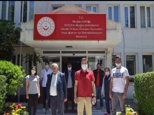 Toprakçı Yaşlıları Ve Çocuklarla Bayramlaştı