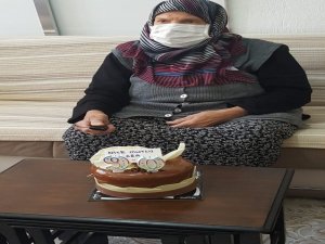 Hatice Nine 90’ncı Yaş Gününü Vefa Sosyal Destek Grubu İle Kutladı
