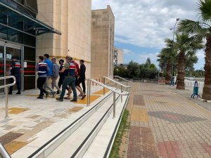 Hayvan Hırsızlığı Yaptığı İddia Edilen 4 Kişi Jandarmadan Kaçamadı