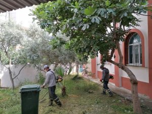 Efeler’de Camiler Cuma Namazına Hazır