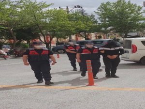 Ses Sistemi Hırsızları Yakayı Ele Verdi