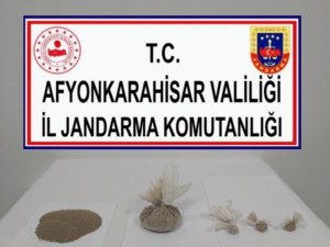 Öğrencilerin Yaşadığı Bölgede Uyuşturucu Satmaya Çalışan Şüpheli Yakalandı