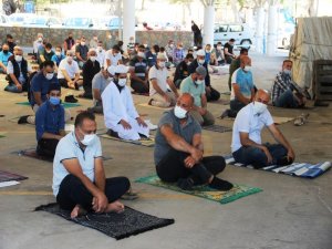 Bodrum’da Cuma Namazı Statta Kılındı