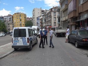 Gençlerin Silah Merakı Polisi Alarma Geçirdi