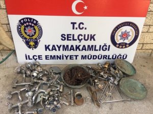 Selçuk’ta Polis Hırsızları Kıskıvrak Yakaladı