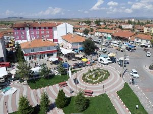 Aslanapa’da İlçe Pazarı Bir Gün Gecikmeli Açılıyor