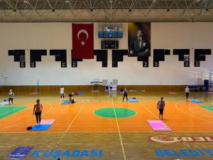 Kuşadası Belediyesi’nden Ücretsiz Aerobik Kursu