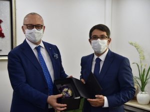 Başkan Ergün, Şehzadeler Belediyesini Ziyaret Etti