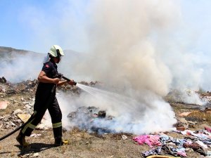 Hafriyat Döküm Alanında Çıkan Yangın Paniğe Sebep Oldu