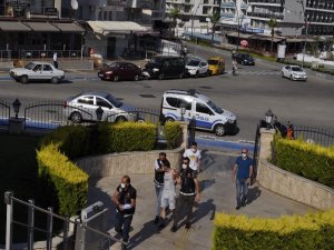 Uyuşturucu Ticaretinden Suçüstü Yakalanan Öğretmen Tutuklandı