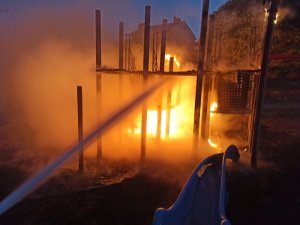 Parkta Çıkartılan Yangının Failleri Aranıyor