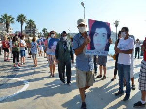 Sivas’ta Yitirilenler Kuşadası’nda Anıldı