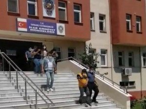 Kadın Hırsızlar Yakalandı