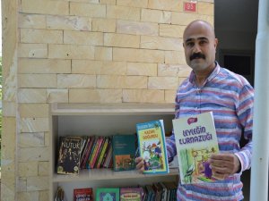 Muhtarlık Binasını Kütüphaneye Çevirdi