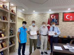 Başkan Alhan, Kurbanını Bağışladı