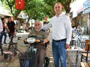 Başkan Kaya, Akülü Engelli Araçlarını Teslim Etti