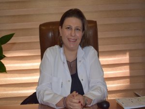 Havuzda Ve Denizde Korona Virüse Karşı Gözlerinizi Koruyun