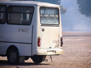 Mahalleli Yangını Söndürmek İçin Seferber Oldu