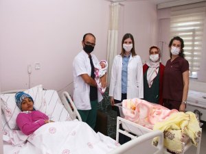 Kula Devlet Hastanesinde 2 Yıl Sonra İlk Doğum