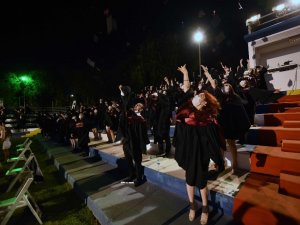 Egeli 419 Hekim Şifa Dağıtacak