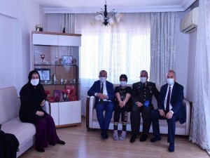 Denizli Protokolünden 15 Temmuz Şehidinin Ailesine Ziyaret