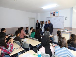 Turgutlu Belediyesi Lise Adayı Öğrencilere Tercih Desteği