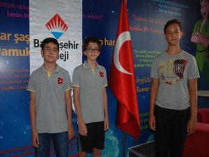 Yapay Zekayla Hazırlanan 23 Bahçeşehir Koleji Öğrencisi, Lgs’de Birincilik Getirdi