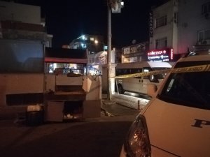 Kokoreççi İle Taksiciler Arasında Yer Kavgası: 3 Yaralı