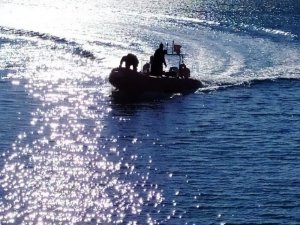 Zıpkınla Balık Avına Çıkan Bir Kişi Öldü, Diğeri Aranıyor