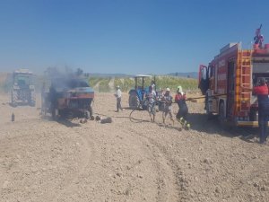 Denizli’de Balya Makinesinden Çıkan Yangın 30 Dönüm Araziyi Küle Çevirdi