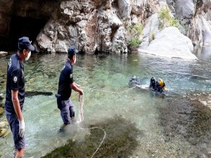 Seydikemer’de Serinlemek İçin Girdiği Derede Boğuldu