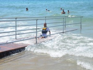 Kuşadası’nda Engelsiz Plajlar Oluşturuldu
