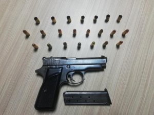 Poşetteki Uyuşturucuyla Polise Yakalandı