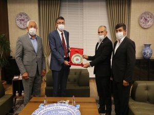 Altıntaş Ziraat Odası Başkanı’ndan Vali Çelik’e Ziyaret