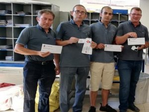 Ptt Çalışanlarına Bayram Hediyesi