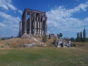 Aizanoi Antik Kenti’ne Ziyaretçi Akını