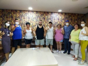 İrlandalı 6 Turist Türkiye’de Obezite Ameliyatı Oldu