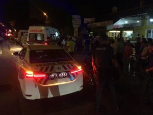 Yolun Karşısına Geçmek İsteyen Kadına Motosiklet Çarptı