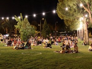 Akhisar Belediyesi ’Açık Hava Sinema Geceleri’ Başladı