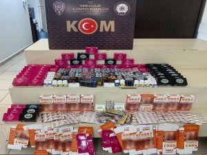 İzmir’de Aktara Kaçak Cinsel İçerikli Ürün Baskını