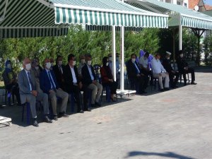 Uşak Protokolü, Kurban Bayramı Öncesinde Şehitlik Ziyaretinde Bulundu