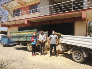 Büyükşehir’den Yangında Zarar Gören Çiftçilere Yardım Eli