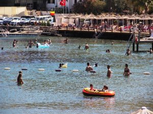 Bodrum Sahilleri Bayramda Cıvıl Cıvıl