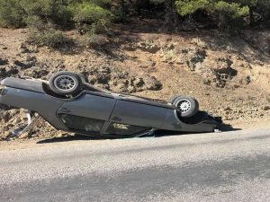 Birlikte Gezmeye Giden Aileler Kaza Geçirdi: 4 Yaralı