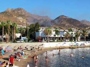 Bodrum’daki Yangın 4 Saatte Kontrol Altına Alındı, 50 Hektarlık Alan Kül Oldu